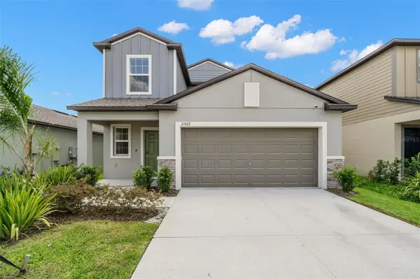 2562 LEONIA LN, Zephyrhills, FL 33541