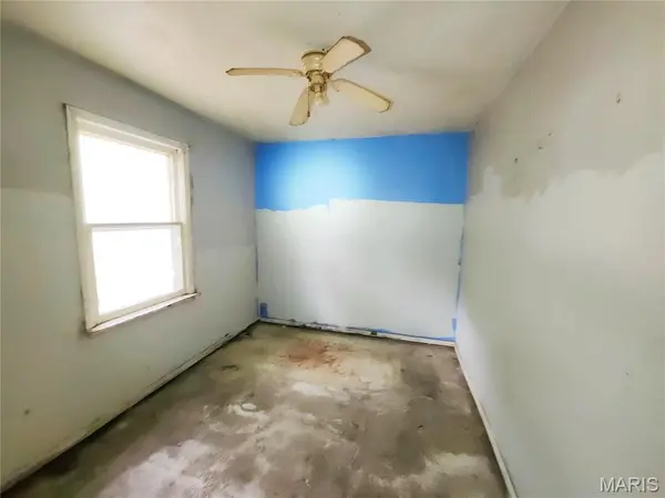 907 Rock RD, Union, MO 63084