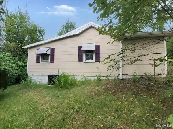 907 Rock RD, Union, MO 63084