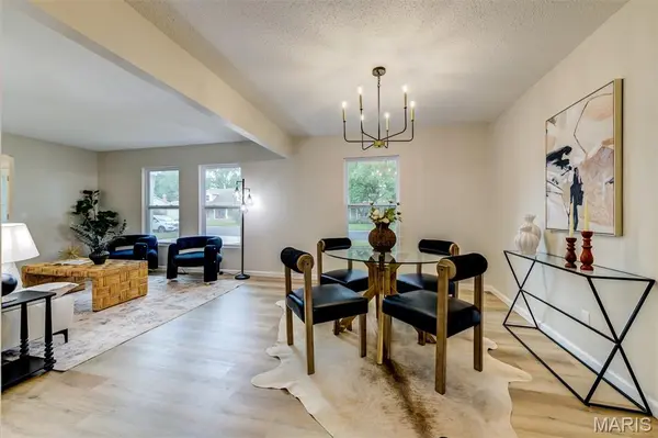 111 Park Charles BLVD, St Peters, MO 63376