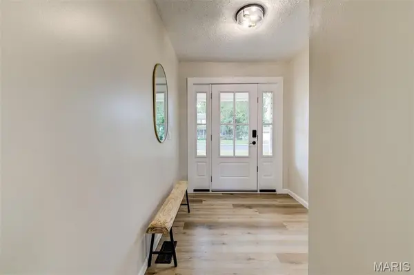 111 Park Charles BLVD, St Peters, MO 63376
