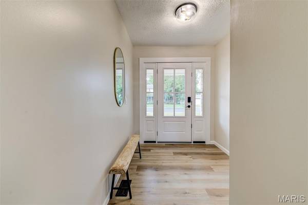 111 Park Charles BLVD, St Peters, MO 63376