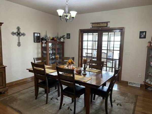 530 E Meuser DR, Paxton, IL 60957