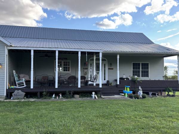 530 E Meuser DR, Paxton, IL 60957