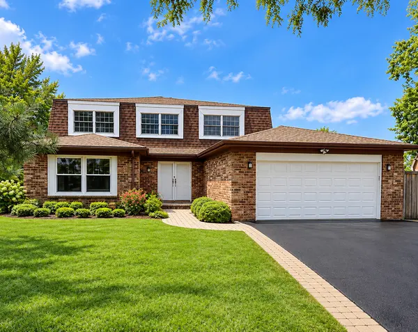 11 Birchwood AVE, Deerfield, IL 60015