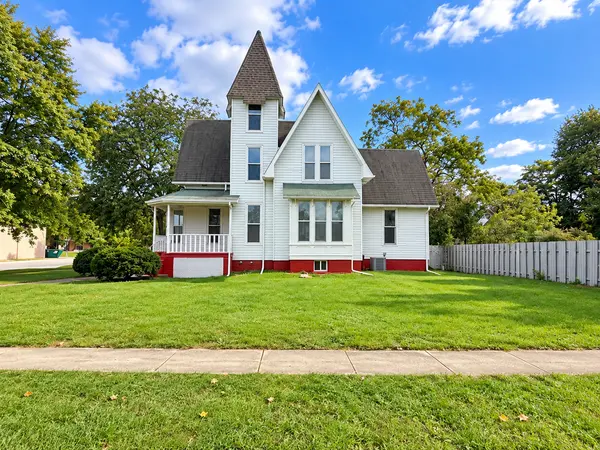 208 W PELLS ST, Paxton, IL 60957