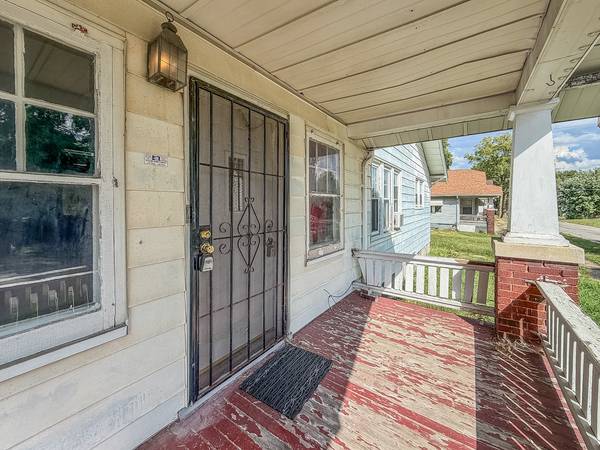 1504 N Monroe ST, Decatur, IL 62526