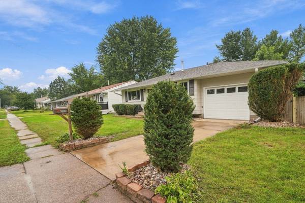 4516 51st ST, Moline, IL 61265