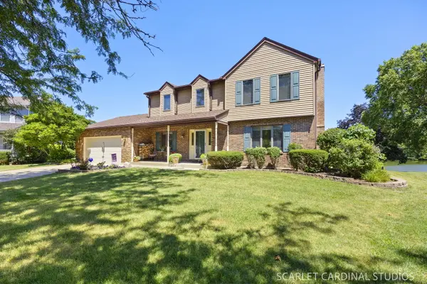 36 Crofton CT, Oswego, IL 60543