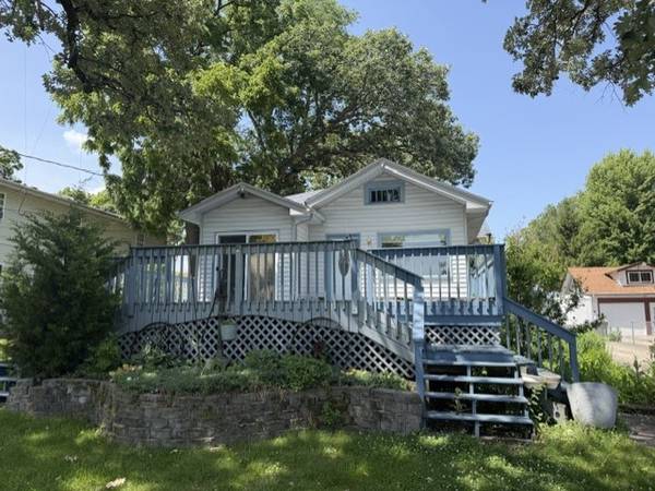 414 W Park AVE, Round Lake, IL 60073