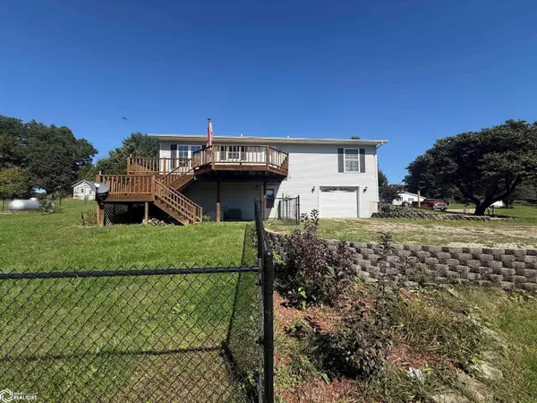 503 6Th ST, Bonaparte, IA 52620