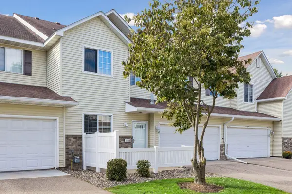 3210 Juniper CIR #B, Woodbury, MN 55125