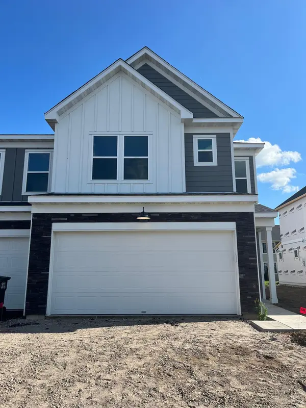 17982 Genoa DR, Lakeville, MN 55044