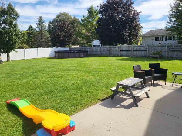 561 WAKEFIELD AVE, Fond Du Lac, WI 54935