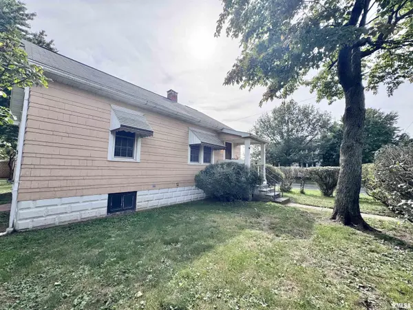 200 3RD ST, South Pekin, IL 61564