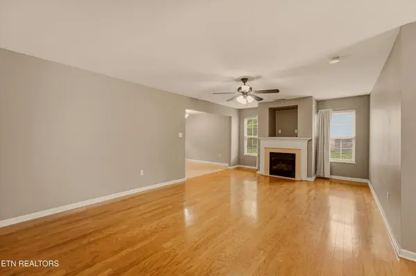 2326 Slate Valley Lane, Knoxville, TN 37923