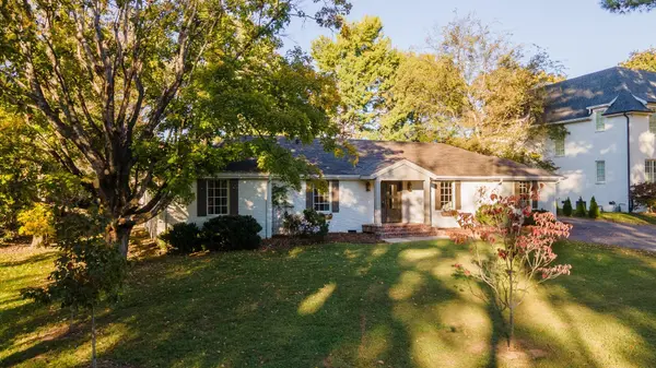 108 Brookfield Ave #B, Nashville, TN 37205
