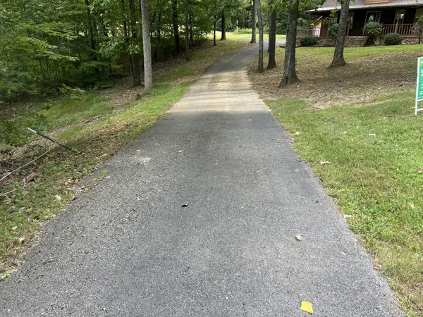 142 Hidden Hollow Rd, Burkesville, KY 42717