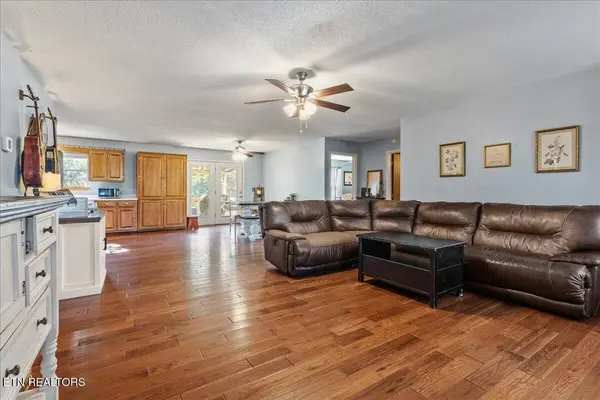 316 Circle R Drive, Benton, TN 37307