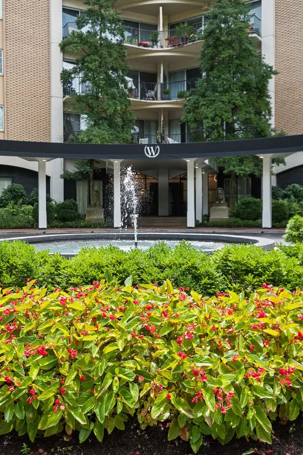 4215 Harding Pike #704, Nashville, TN 37205