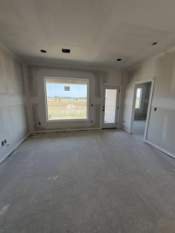 2908 S Denene St, Wichita, KS 67215
