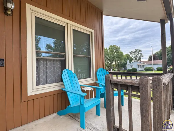 3626 SW Kiowa ST, Topeka, KS 66614