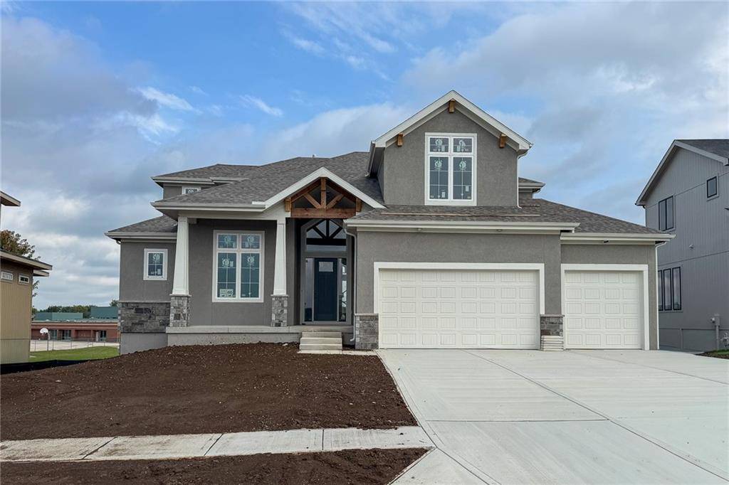 21938 W 99th TER, Lenexa, KS 66220
