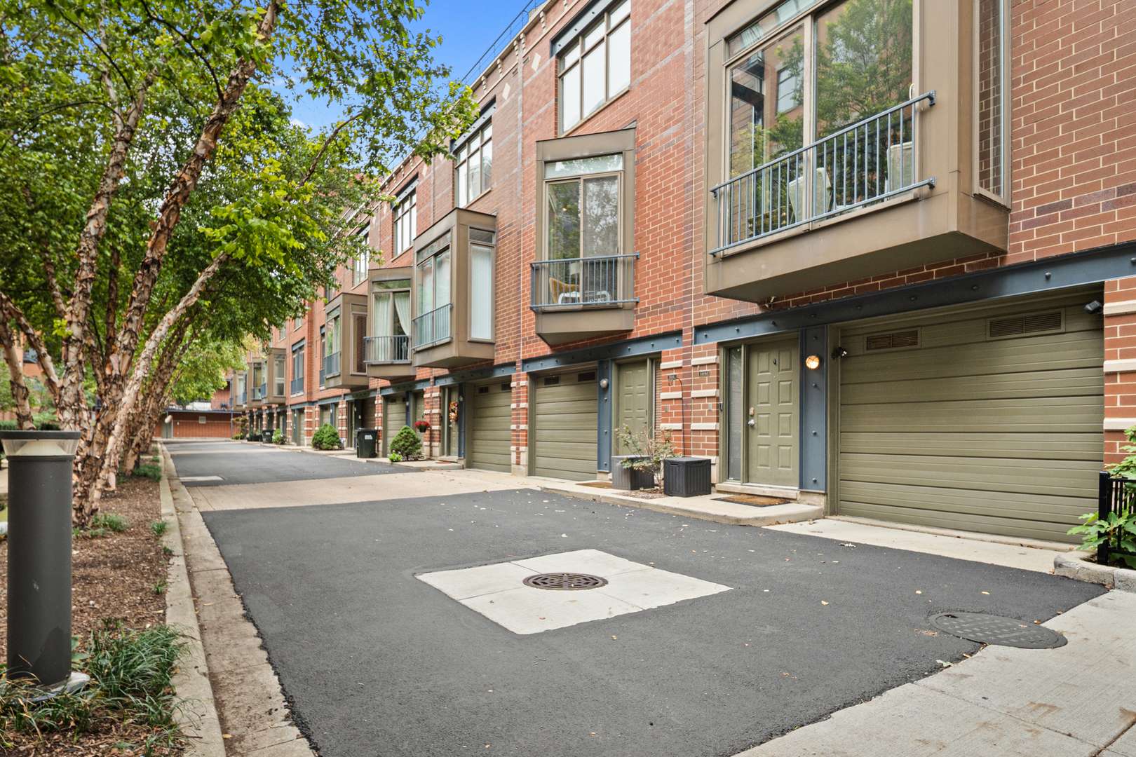 310 N Clinton ST #L, Chicago, IL 60661