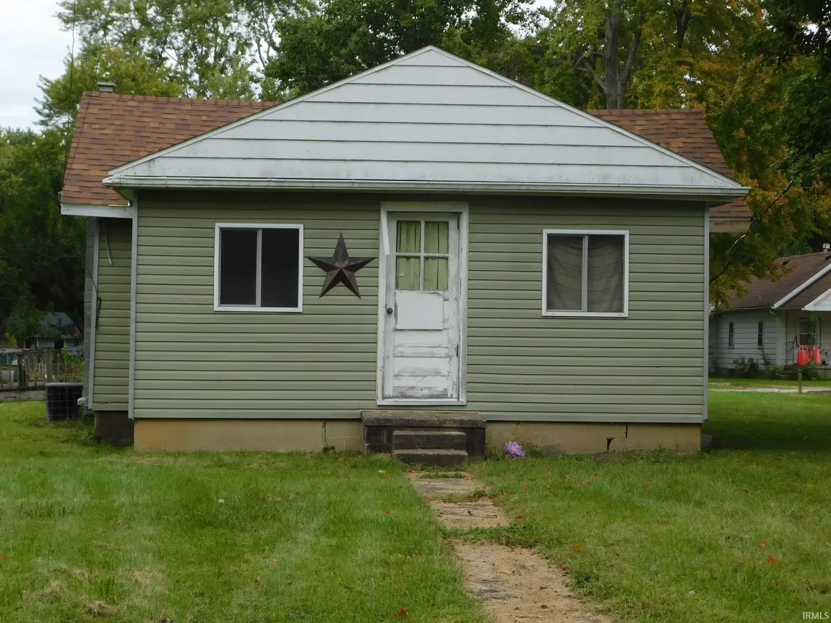 1436 E 22ND ST, Muncie, IN 47302