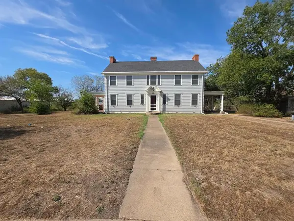 401 S 8th Street, Coolidge, TX 76635