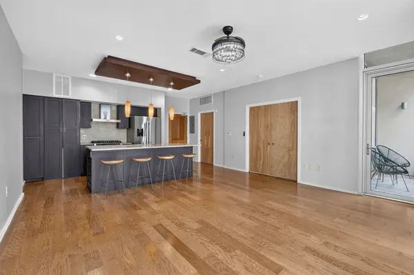 1600 Barton Springs RD #1302, Austin, TX 78704