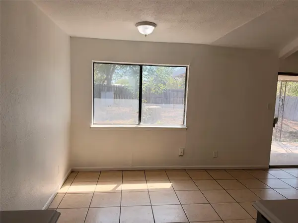 5213 Village PATH, Austin, TX 78744
