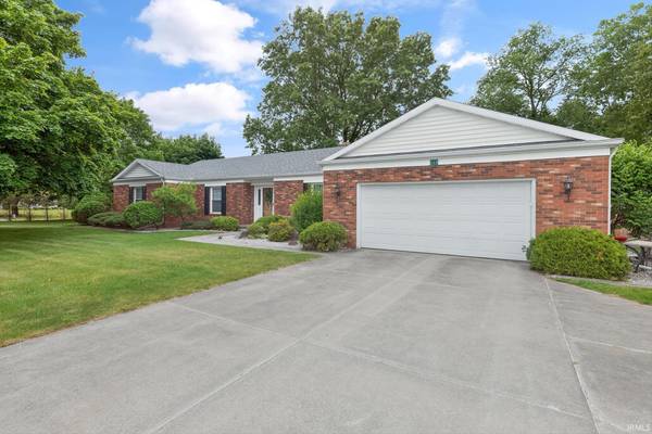115 Greenfield DR, Middlebury, IN 46540