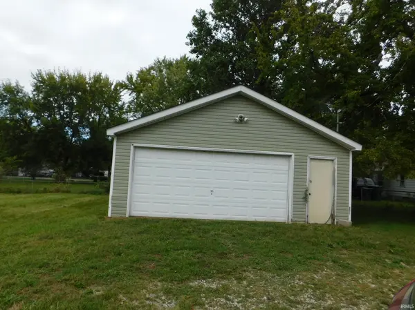1436 E 22ND ST, Muncie, IN 47302