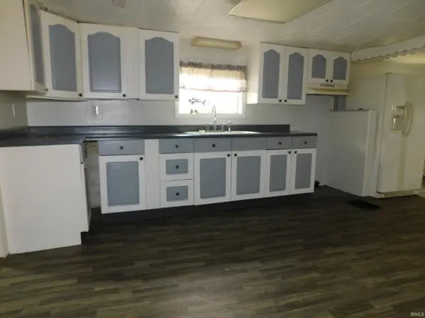1436 E 22ND ST, Muncie, IN 47302
