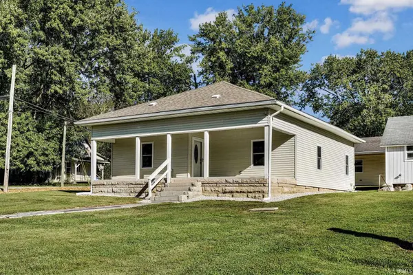 40 Allen ST, Heltonville, IN 47436