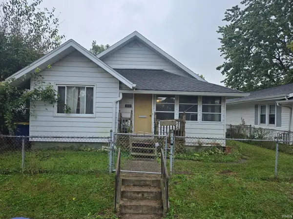 2237 W 8th ST, Muncie, IN 47302