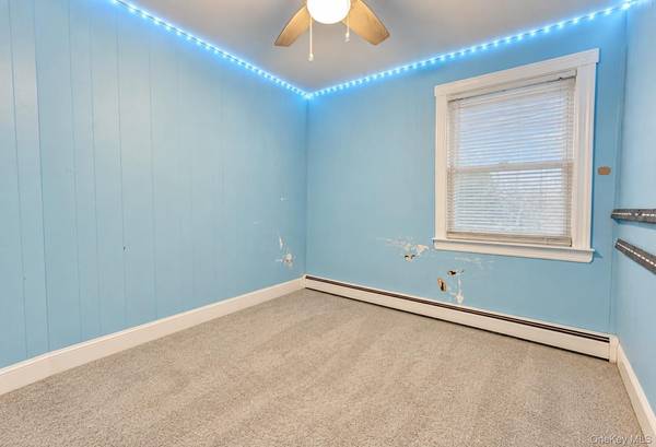 4065 Broadway, Island Park, NY 11558