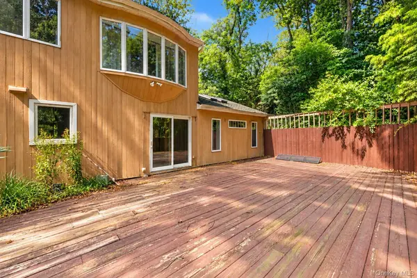 80 Alpine WAY, South Huntington, NY 11746