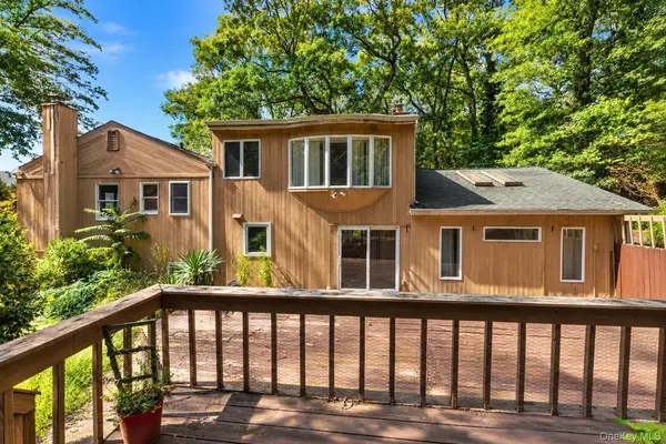 80 Alpine WAY, South Huntington, NY 11746