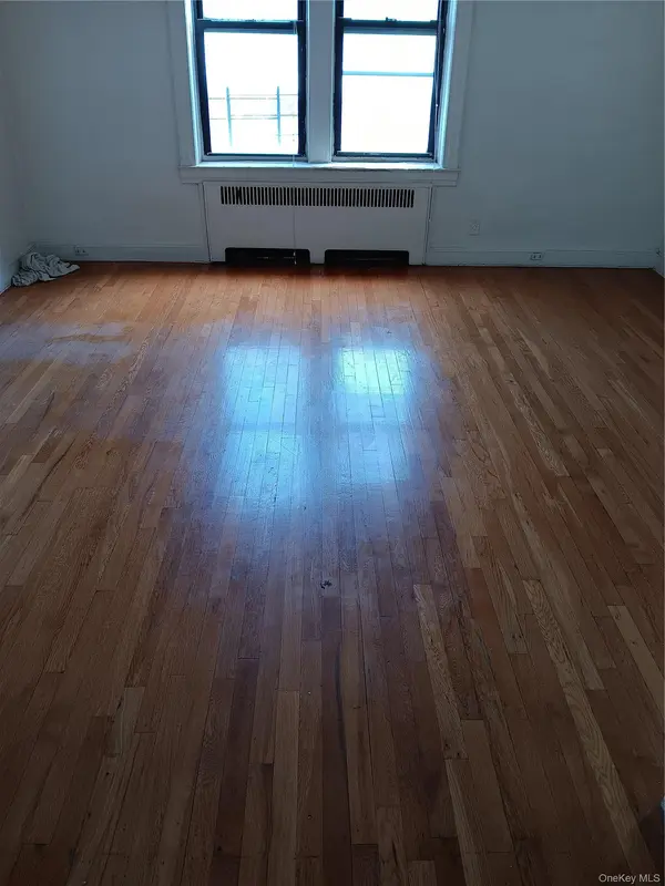 40-45 201 ST, Bayside, NY 11361