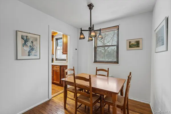 199-18 19th AVE #18, Whitestone, NY 11357