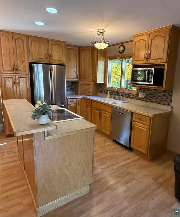 45 Randall Ave, Esko, MN 55733