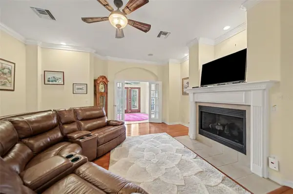 5384 AURORA DR, Leesburg, FL 34748