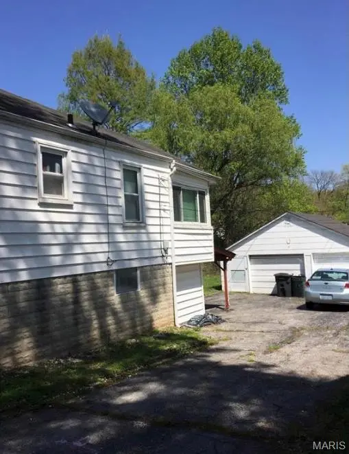 10062 Dorothy AVE, Riverview, MO 63137