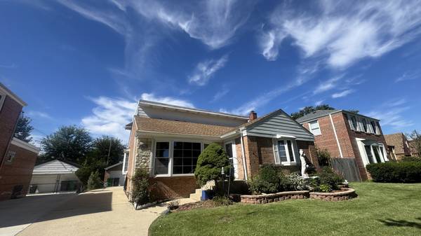 1934 Norfolk AVE, Westchester, IL 60154
