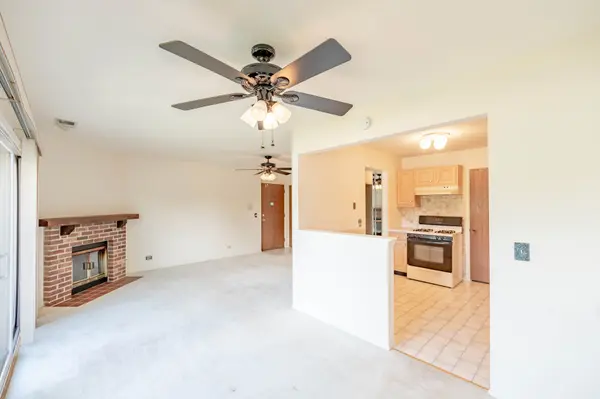 1544 Springview CT #1-3-12-R-C-2, Wheeling, IL 60090