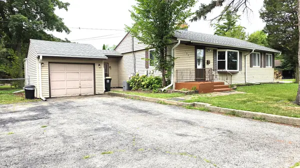 1201 E Euclid AVE, Arlington Heights, IL 60004