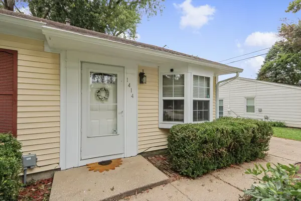 1414 Scottsdale DR, Champaign, IL 61821