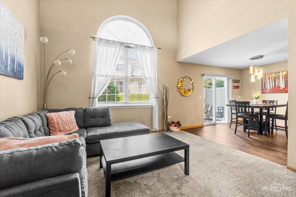 54 Rolling Oaks RD #C, Sugar Grove, IL 60554